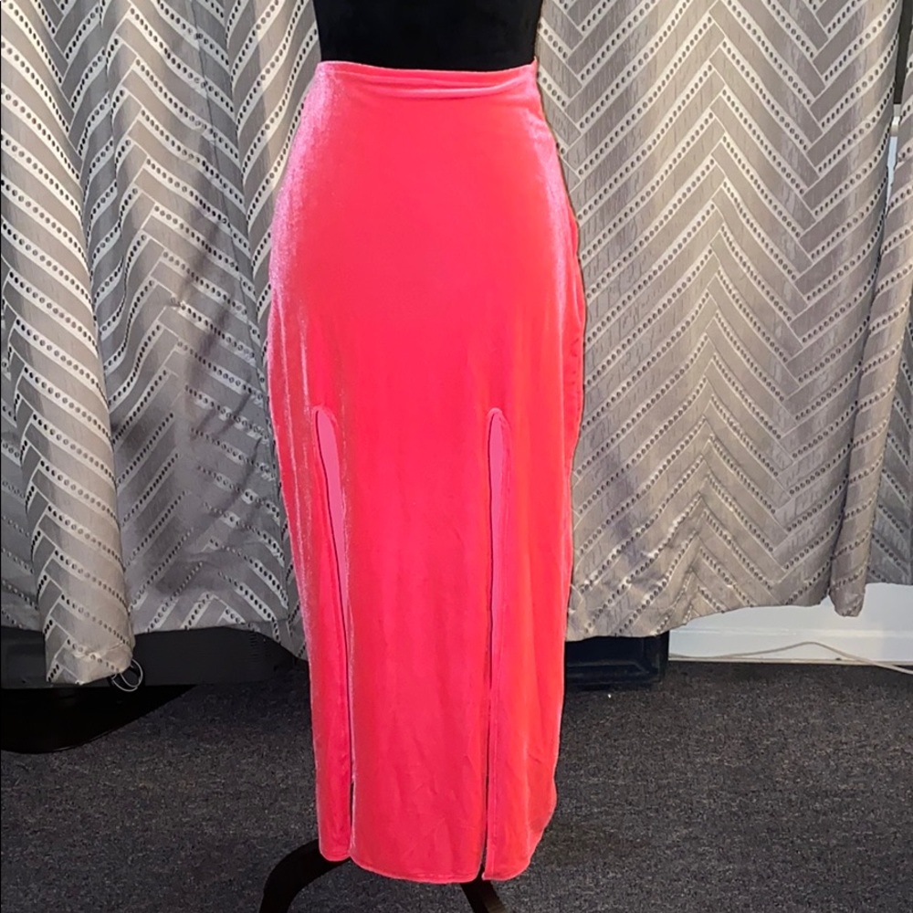 By MB, Long pink skirt with two slits